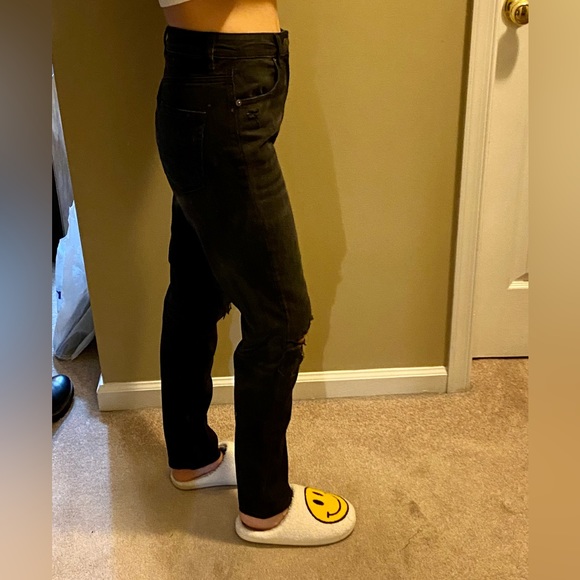 American Eagle Black Mom Jeans Size 2 - Picture 6 of 13